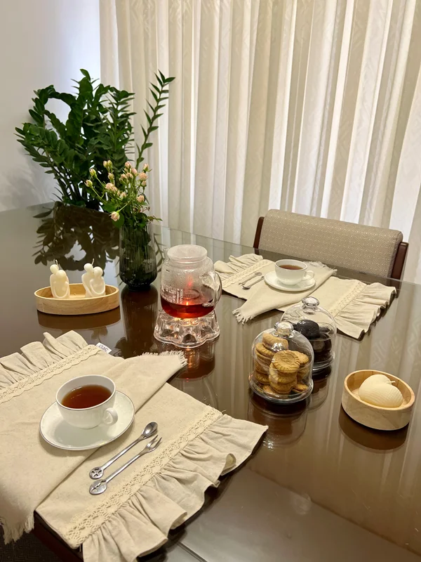 زیر بشقابی طرح گیسو